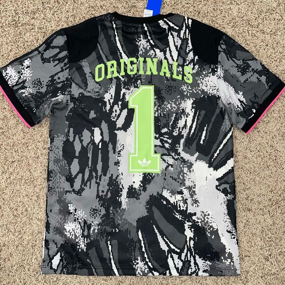 Adidas Originals Men’s Archive Allover Print Jersey KD2351, Size Medium (New) - Picture 9 of 16